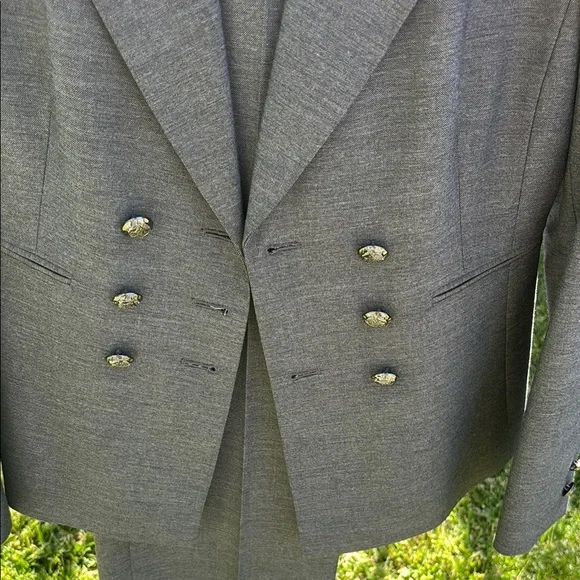 Tahari Classic Gray Double-Breasted Suit - Picture 3 of 15